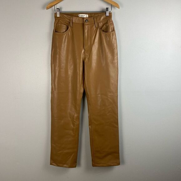 Abercrombie & Fitch The 90's Straight Ultra High vegan Leather Pants - Picture 2 of 5